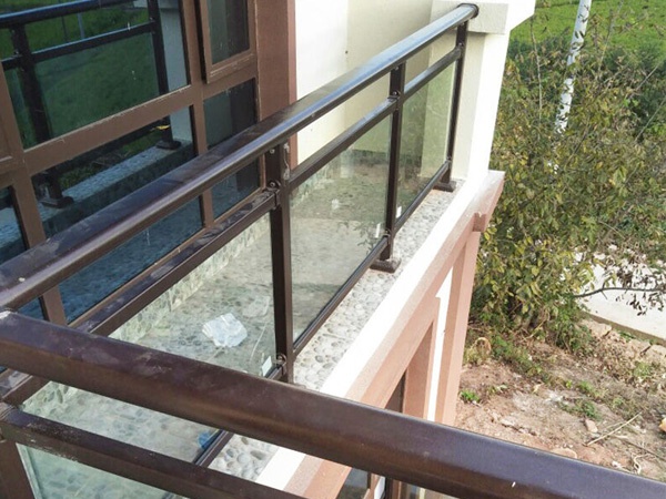 玻璃陽臺護欄4 玻璃陽臺護欄4
