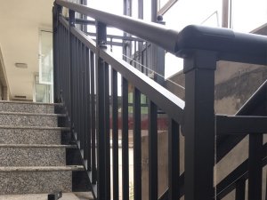 學校樓梯護欄