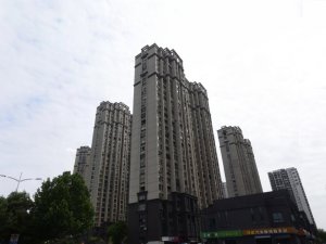 合肥春暉園小區陽臺護欄、樓梯扶手定制