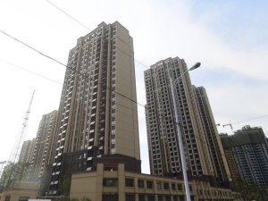 六安康泰幸福嘉園小區項目定制百葉窗、空調欄桿