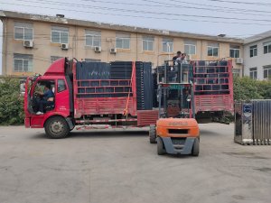 金用護(hù)欄2021年5月10日鋅鋼百葉窗發(fā)貨！