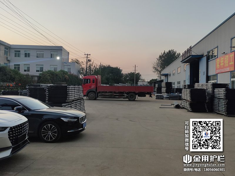 2023年10月20日鋅鋼圍墻護(hù)欄裝車(chē)發(fā)貨！