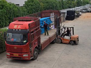 2026年5月29日鋅鋼陽臺護欄裝車發貨！